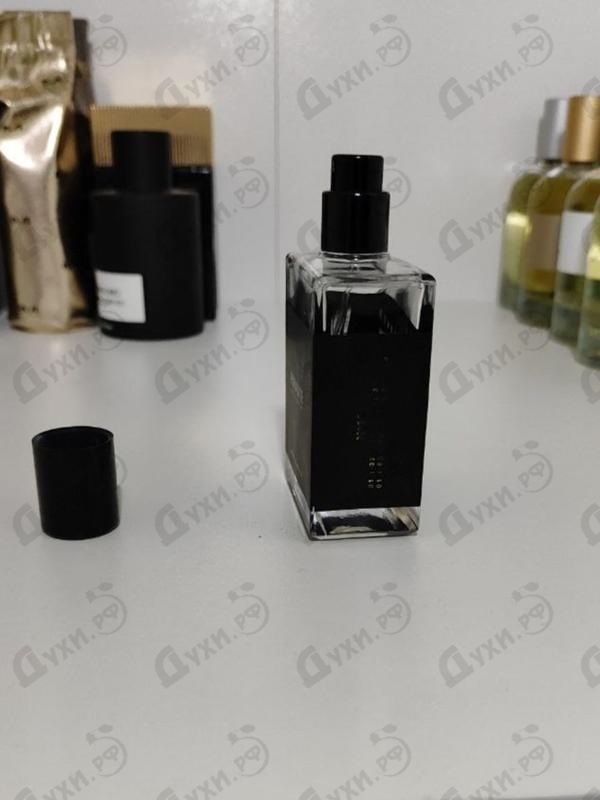 Купить Parasite от Moth And Rabbit Perfumes