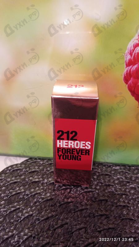 Отзыв Carolina Herrera 212 Heroes Forever Young