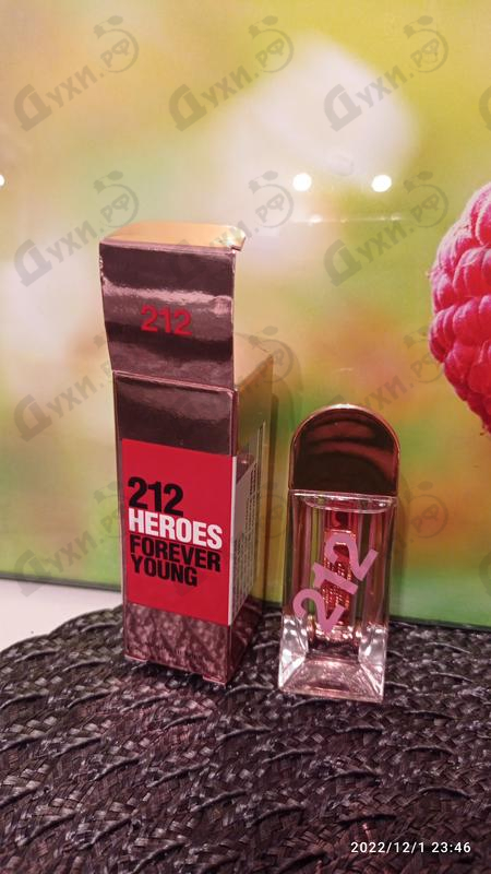 Духи 212 Heroes Forever Young от Carolina Herrera