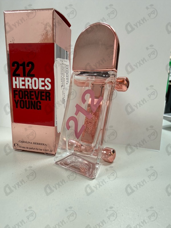 Купить 212 Heroes Forever Young от Carolina Herrera