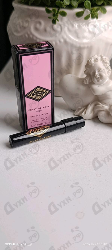 Духи Eclat De Rose от Versace