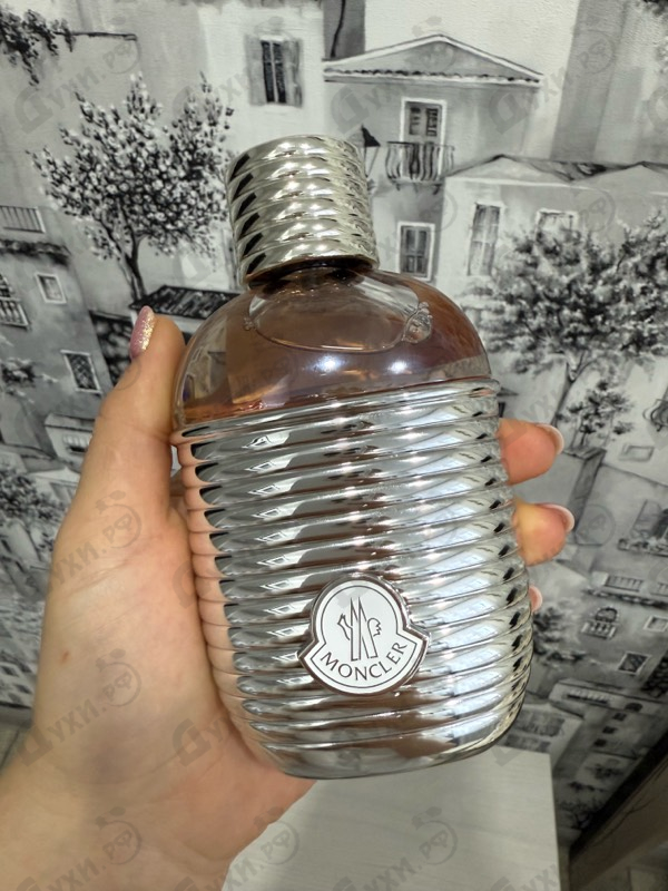 Духи Pour Femme от Moncler