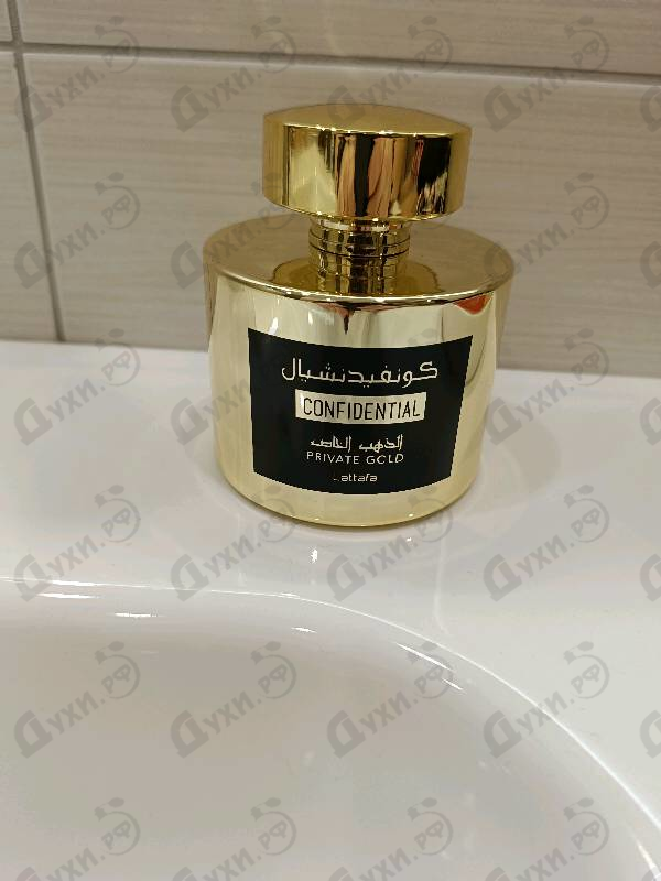 Духи Confidential Private Gold от Lattafa Perfumes