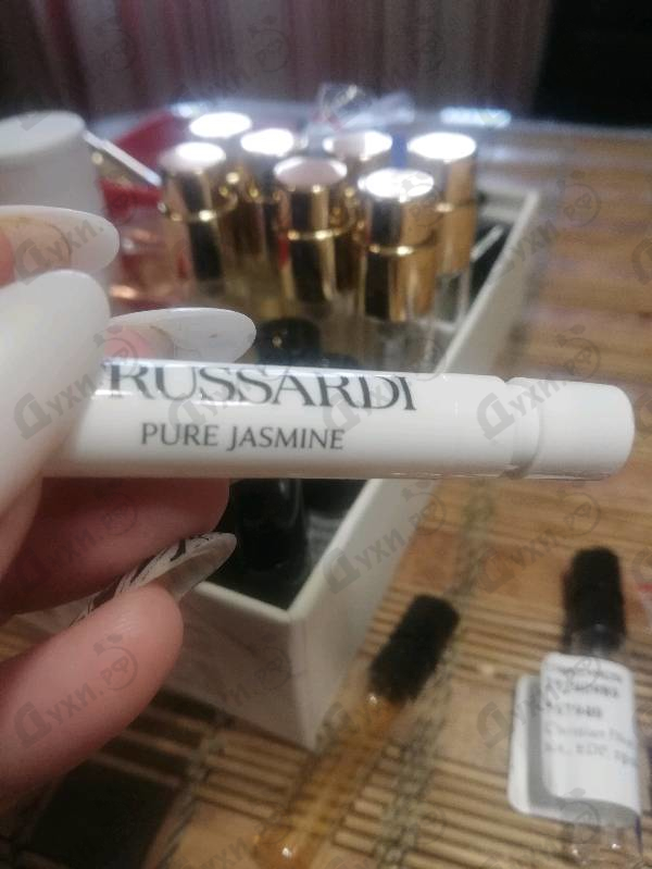 Парфюмерия Pure Jasmine от Trussardi