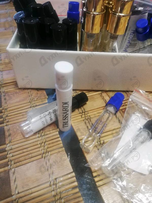 Парфюмерия Pure Jasmine от Trussardi