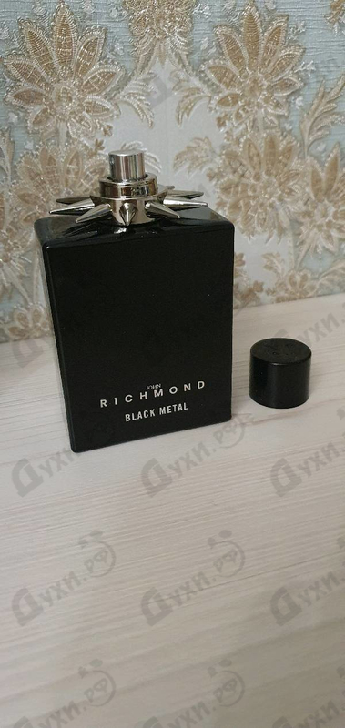 Парфюмерия Black Metal от John Richmond