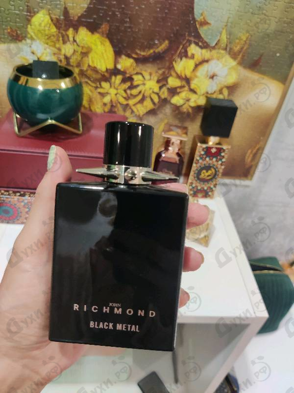 Парфюмерия Black Metal от John Richmond