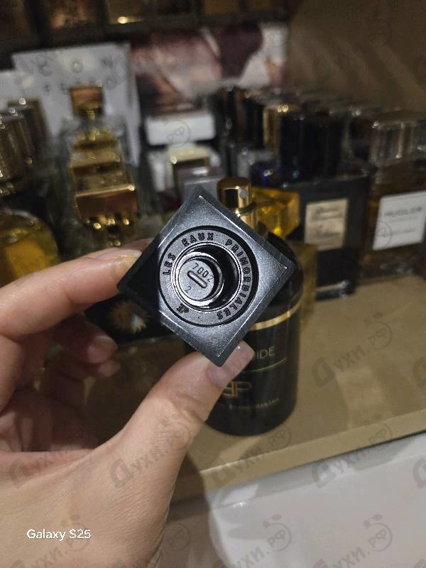 Парфюмерия Musk Superfluide от Les EAUX Primordiales