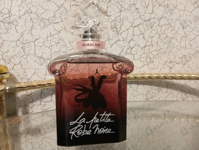 Купить La Petite Robe Noire Eau De Parfum Intense от Guerlain