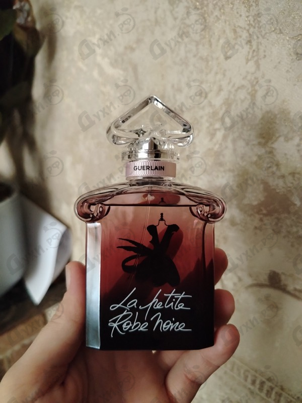 Парфюмерия La Petite Robe Noire Eau De Parfum Intense от Guerlain