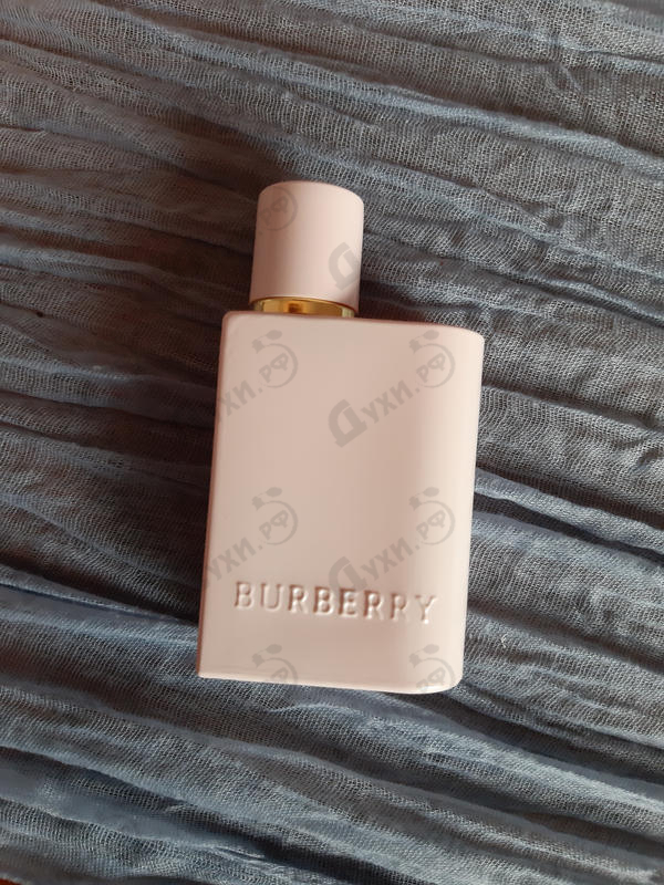 Парфюмерия Her Elixir De Parfum от Burberry