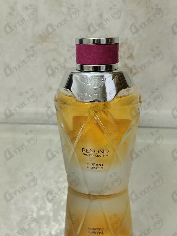 Парфюмерия Vibrant Hibiscus от Bentley