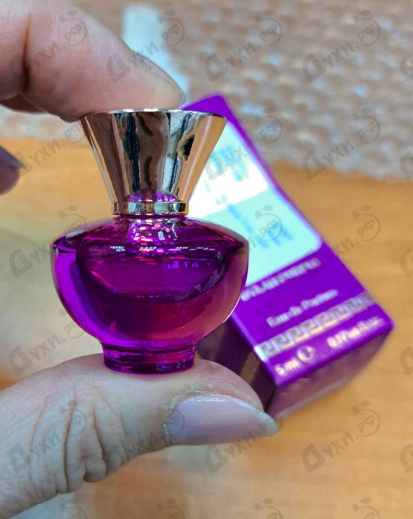 Парфюмерия Versace Dylan Purple