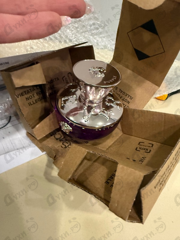 Парфюмерия Dylan Purple от Versace