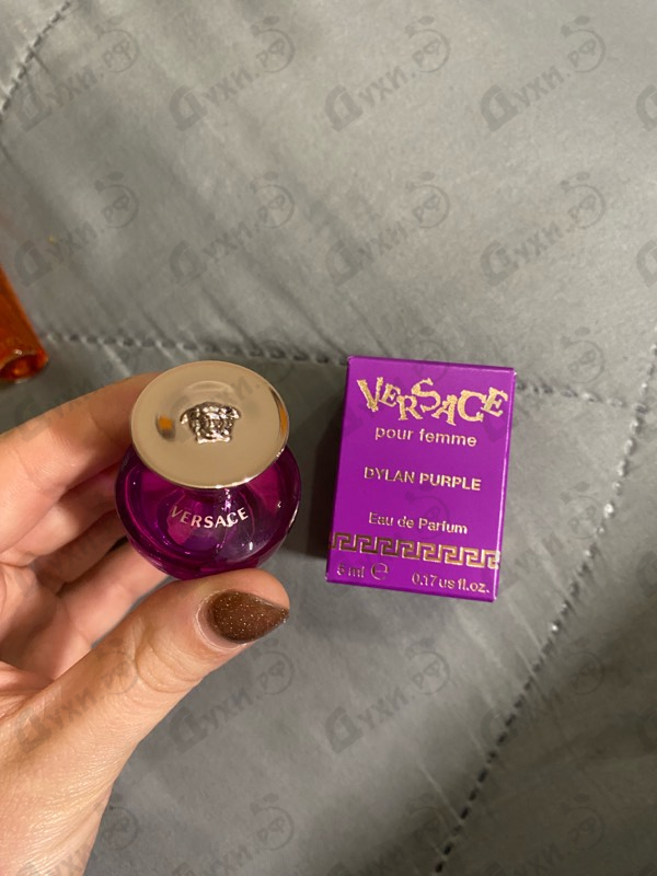 Парфюмерия Dylan Purple от Versace