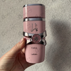 Парфюм Lattafa Perfumes Yara