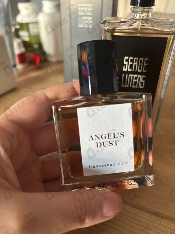 Купить Angel's Dust от Francesca Bianchi