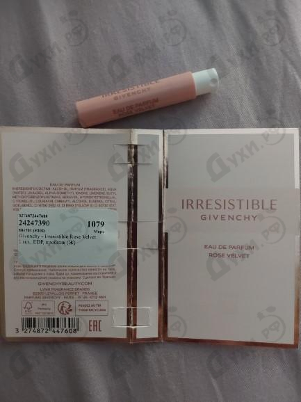 Духи Irresistible Rose Velvet от Givenchy