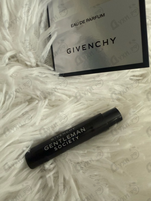 Парфюмерия Givenchy Gentleman Society