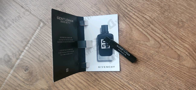 Духи Gentleman Society от Givenchy