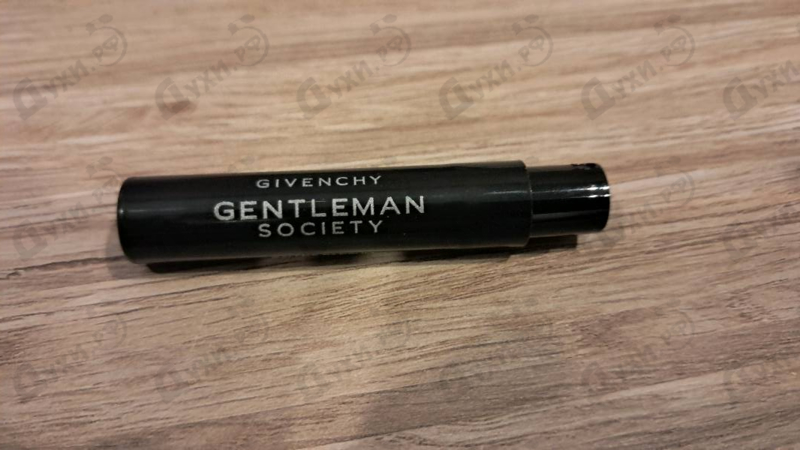 Парфюмерия Givenchy Gentleman Society