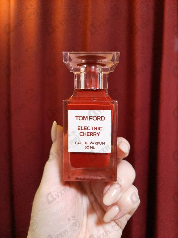 Парфюмерия Electric Cherry от Tom Ford