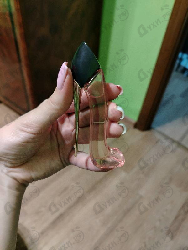 Парфюмерия Carolina Herrera Good Girl Blush
