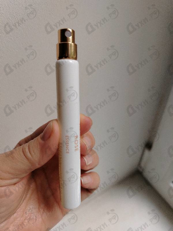 Духи Allegra Magnifying Rose Essence от Bvlgari