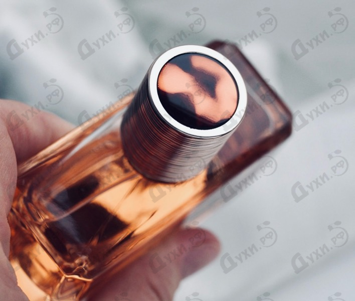 Духи Bronze Goddess Eau De Parfum 2019 от Estee Lauder