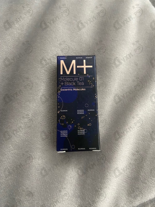 Духи Escentric Molecules Molecule 01 + Black Tea Парфюмерия Molecule 01 + Black Tea от Escentric Molecules