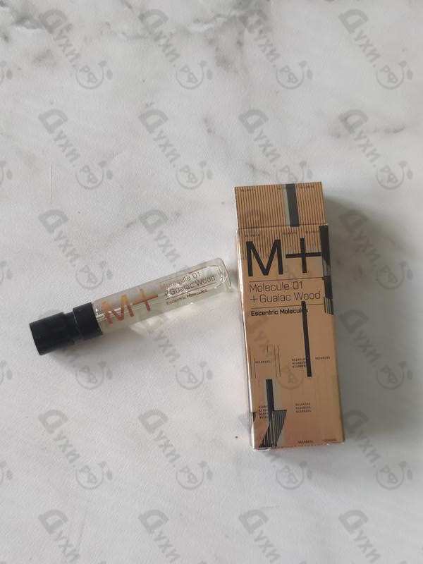 Парфюмерия Escentric Molecules Molecule 01 + Guaiac Wood Парфюмерия Molecule 01 + Guaiac Wood от Escentric Molecules