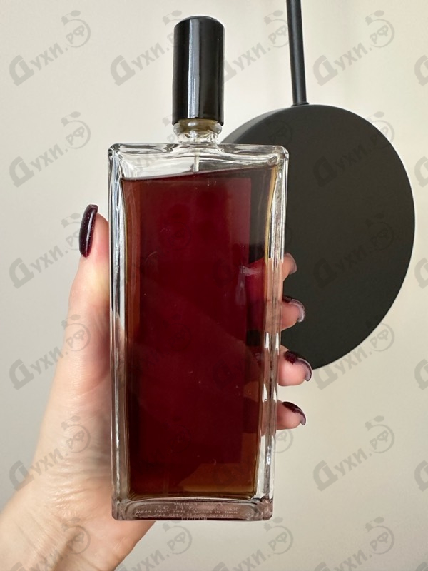 Духи Ecrin De Fumee от Serge Lutens