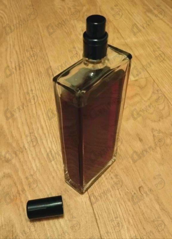 Парфюмерия Ecrin De Fumee от Serge Lutens