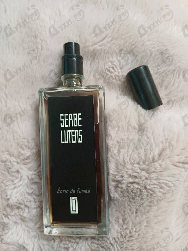 Парфюмерия Ecrin De Fumee от Serge Lutens