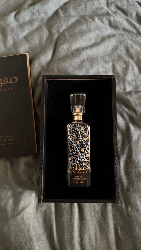 Парфюмерия Safwaan L'Autre Oud от Lattafa Perfumes
