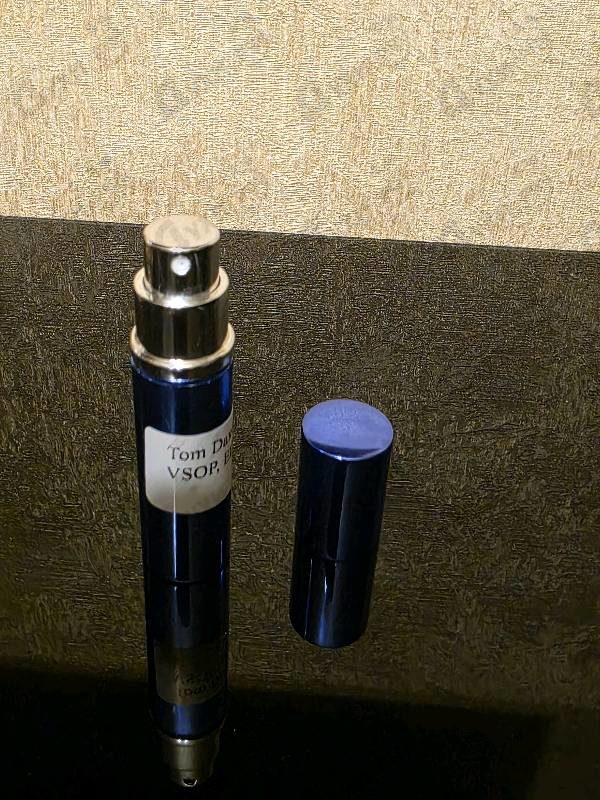 Парфюмерия VSOP от Tom Daxon