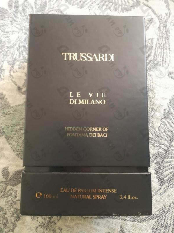 Купить Trussardi Hidden Corner Of Fontana Dei Baci Купить Hidden Corner Of Fontana Dei Baci от Trussardi