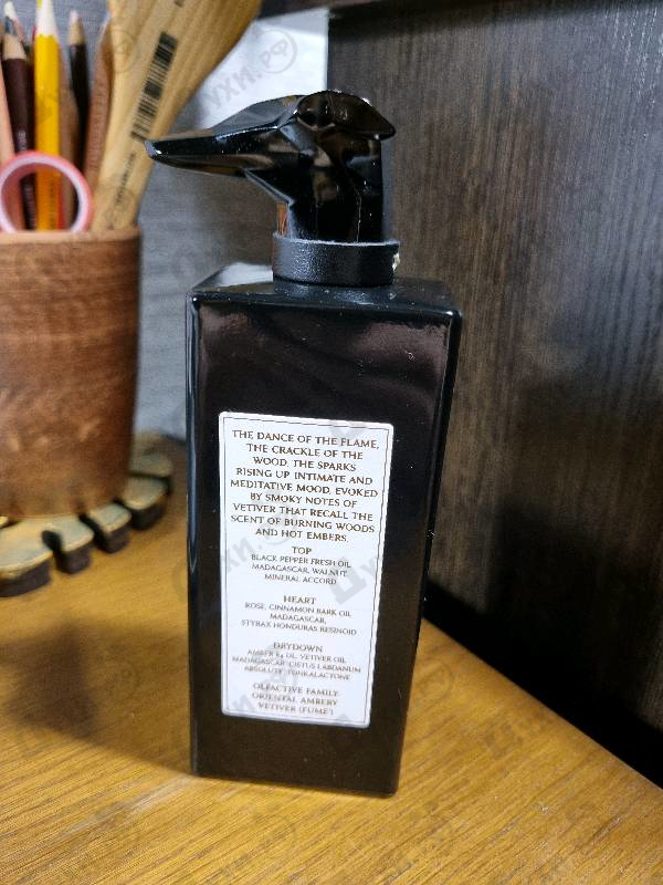 Парфюмерия Hidden Corner Of Fontana Dei Baci от Trussardi