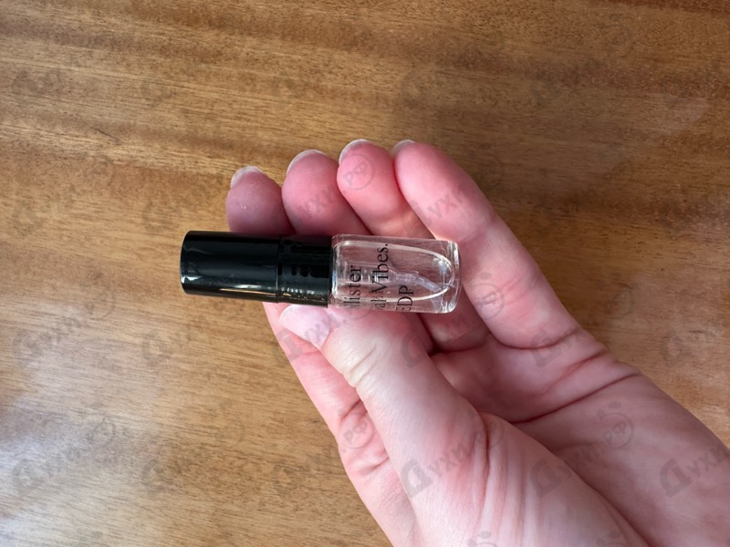 Духи Festival Vibes от Hollister