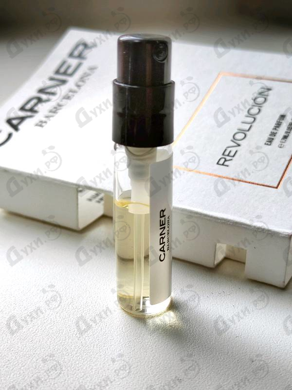 Духи Revolucion от Carner Barcelona