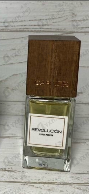 Духи Revolucion от Carner Barcelona