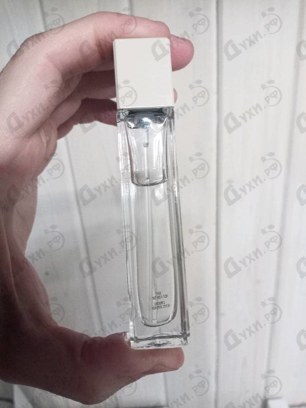 Купить Parole D'Eau от Serge Lutens Парфюмерия Serge Lutens Parole D'Eau