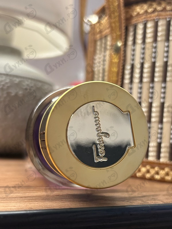 Парфюмерия Viola Essenziale 2018 от Salvatore Ferragamo