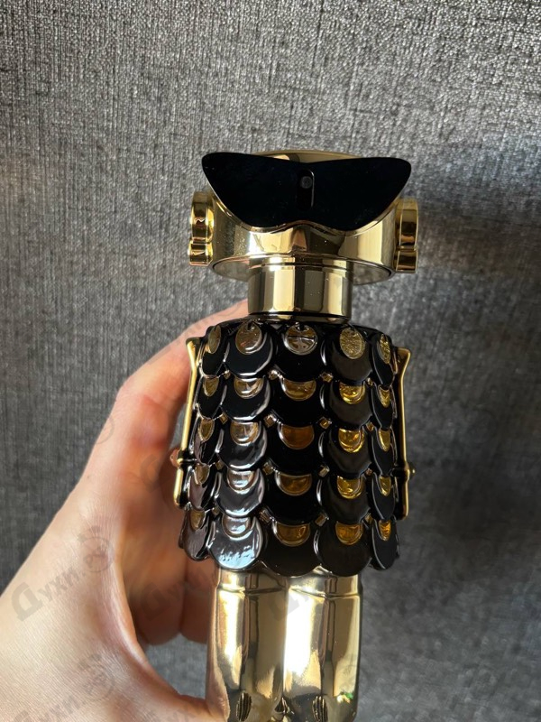 Духи Fame Parfum от Paco Rabanne