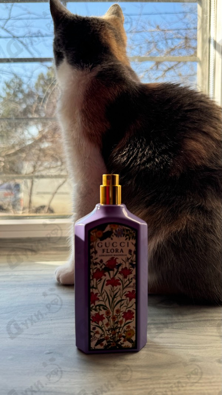 Парфюмерия Flora Gorgeous Magnolia от Gucci
