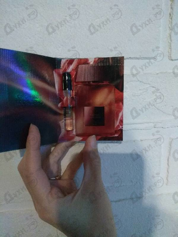 Парфюмерия Cafe Rose (2023) от Tom Ford