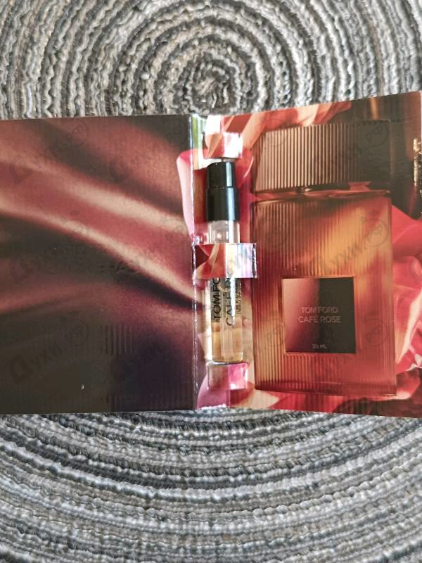 Парфюмерия Cafe Rose (2023) от Tom Ford