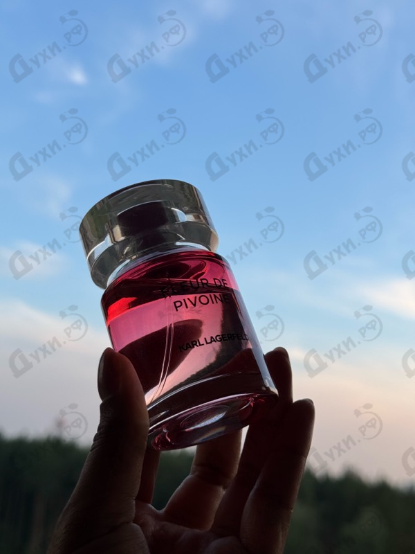 Парфюмерия Fleur De Pivoine от Lagerfeld