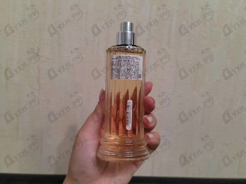 Парфюмерия Roma Fiori Bianchi от Laura Biagiotti