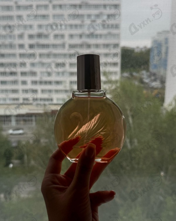 Парфюмерия Miss Vanderbilt от Gloria Vanderbilt